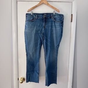 Silver Suki Straight Leg Jeans Medium Wash Women’s Size 22